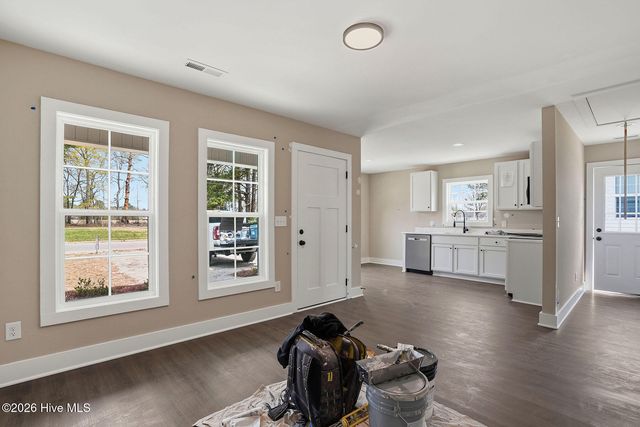 203 Booker Street NW, Pikeville, NC 27863