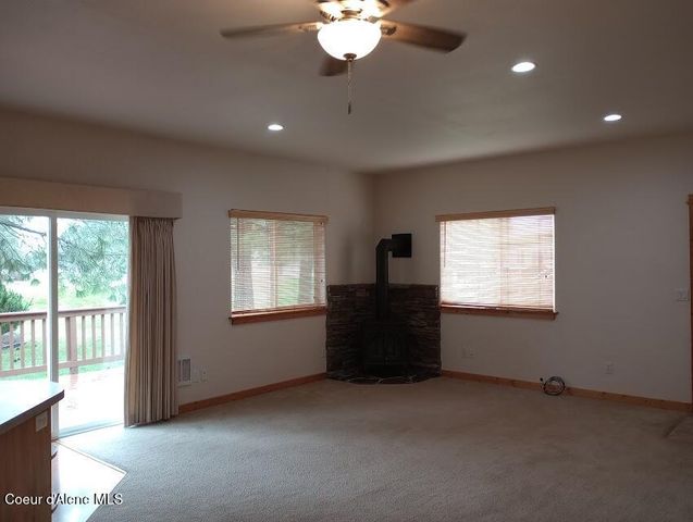 29 C Chardonnay Dr, Blanchard, ID 83804