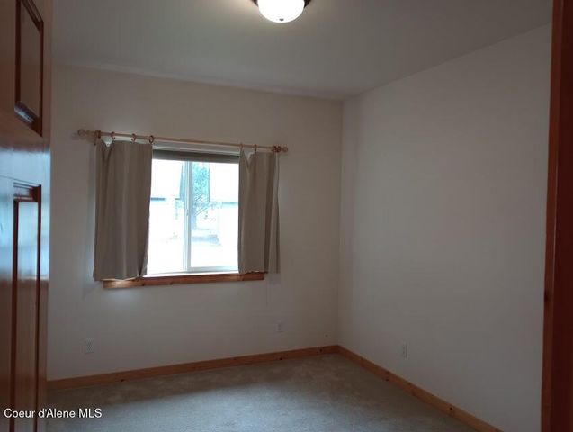 29 C Chardonnay Dr, Blanchard, ID 83804