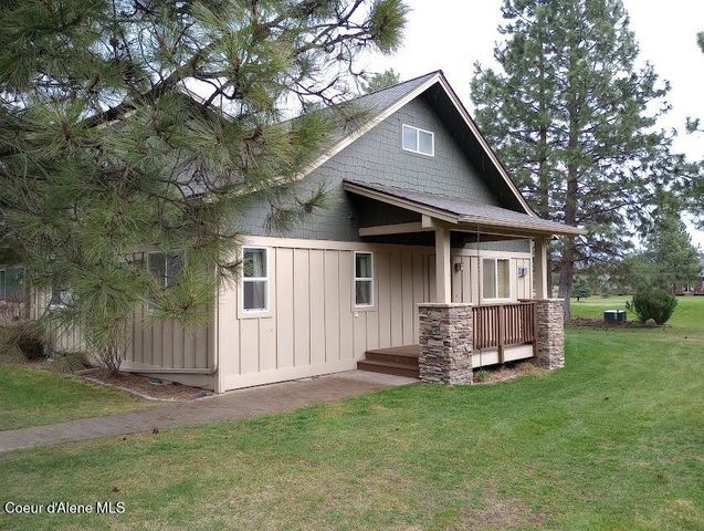 29 C Chardonnay Dr, Blanchard, ID 83804