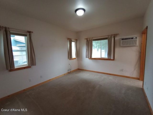 29 C Chardonnay Dr, Blanchard, ID 83804