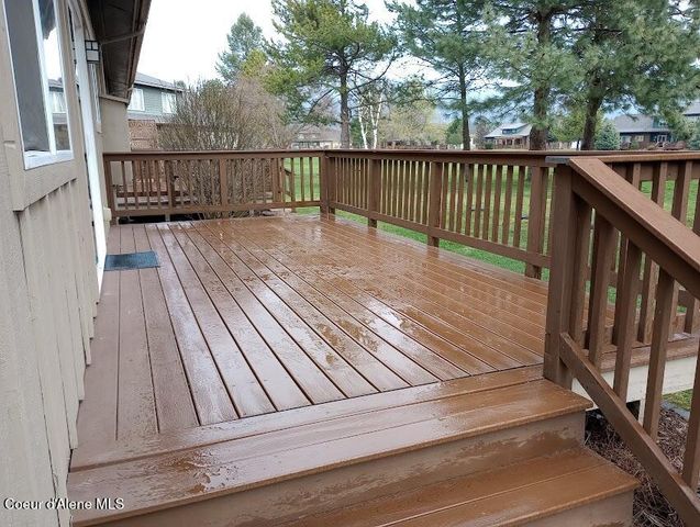 29 C Chardonnay Dr, Blanchard, ID 83804