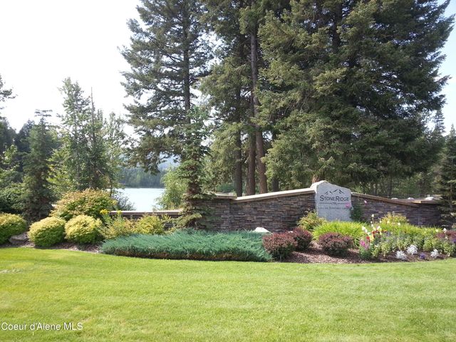 29 C Chardonnay Dr, Blanchard, ID 83804