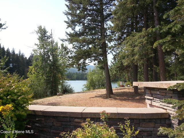 29 C Chardonnay Dr, Blanchard, ID 83804
