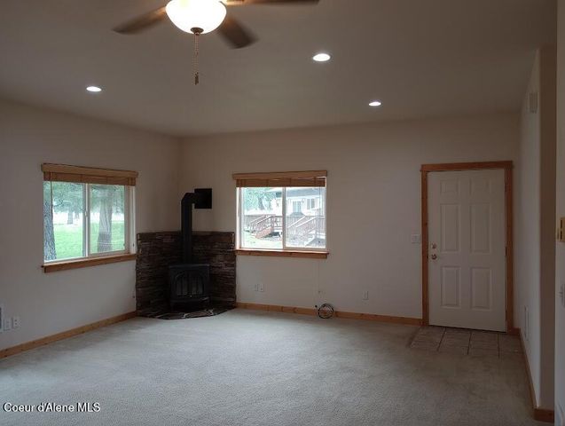 29 C Chardonnay Dr, Blanchard, ID 83804