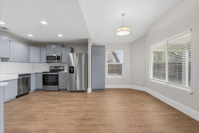 3123 W Heatherock Circle, Sugar Land, TX 77479