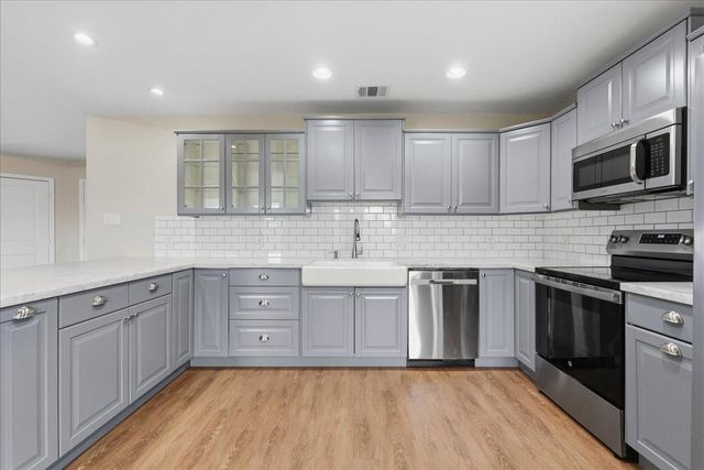 3123 W Heatherock Circle, Sugar Land, TX 77479