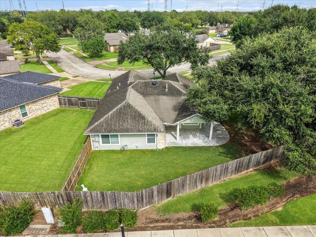 3123 W Heatherock Circle, Sugar Land, TX 77479