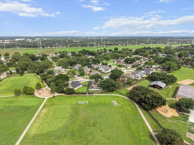 3123 W Heatherock Circle, Sugar Land, TX 77479