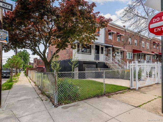1066 E 219th Street, Bronx, NY 10469