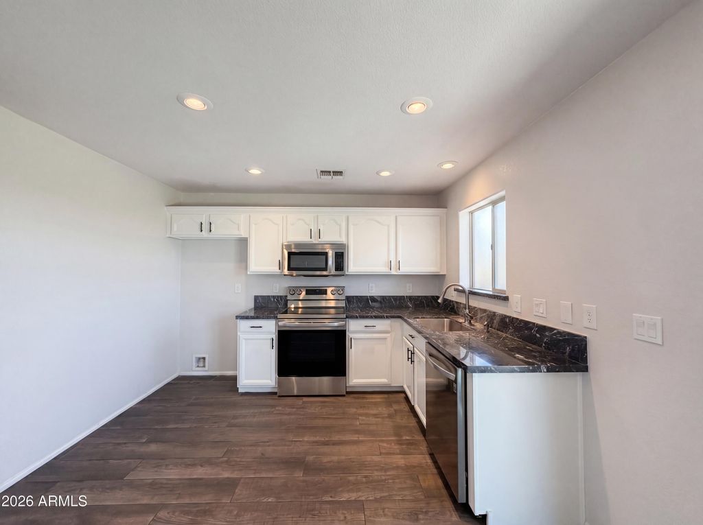 41812 W HILLMAN Drive, Maricopa, AZ 85138 — photo 2
