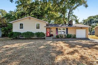 12123 W 68TH Street, Shawnee, KS 66216