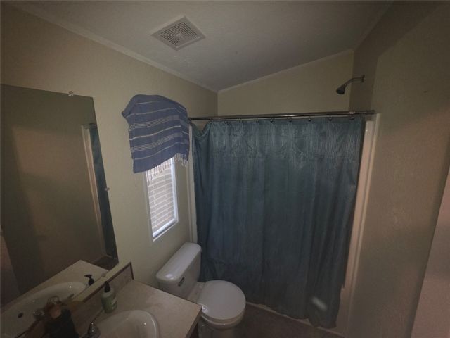 237 High Bluff Drive, Bridgeport, TX 76426