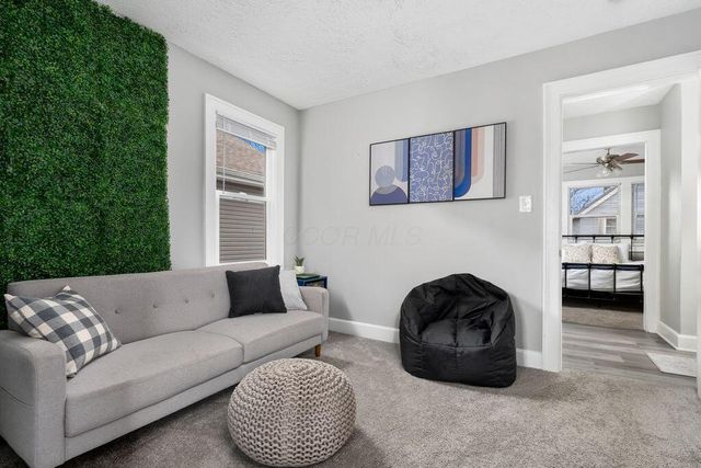 975 Heyl Avenue, Columbus, OH 43206