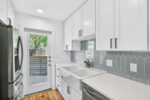 3005 Birdwood CIR, Austin, TX 78704