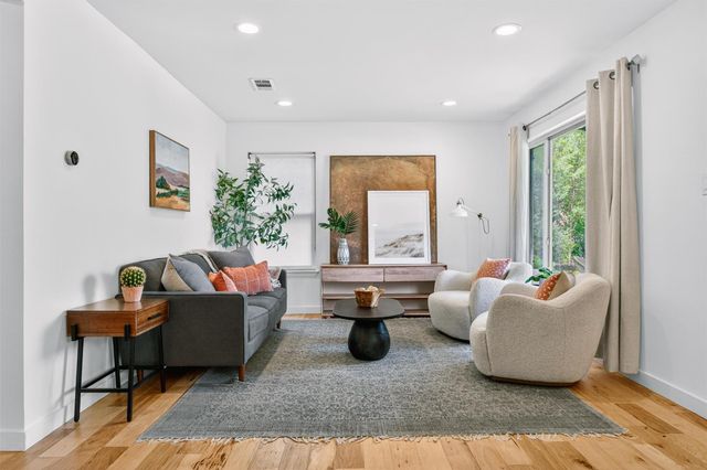 3005 Birdwood CIR, Austin, TX 78704