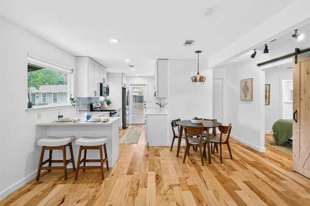 3005 Birdwood CIR, Austin, TX 78704