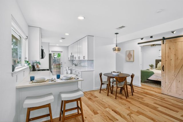 3005 Birdwood CIR, Austin, TX 78704