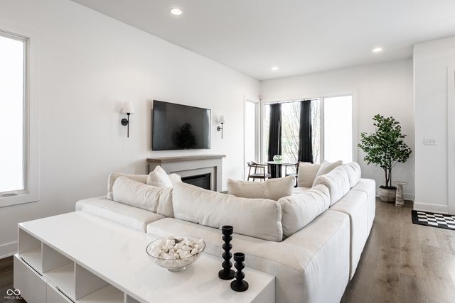 2160 N Alabama Street, Indianapolis, IN 46202