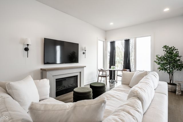 2160 N Alabama Street, Indianapolis, IN 46202