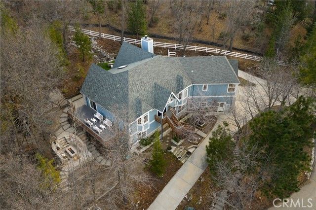 28537 North Shore, Lake Arrowhead, CA 92352