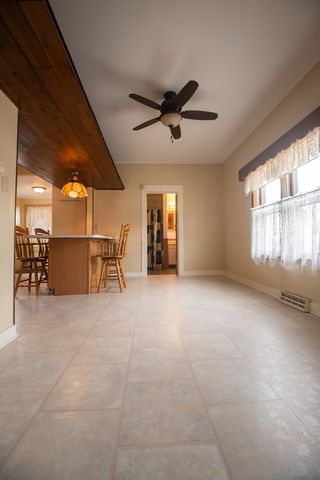 1903 W First Street, Dixon, IL 61021