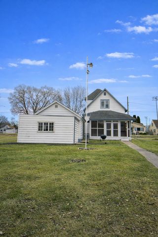 1903 W First Street, Dixon, IL 61021