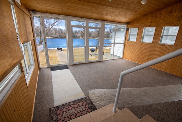 1903 W First Street, Dixon, IL 61021