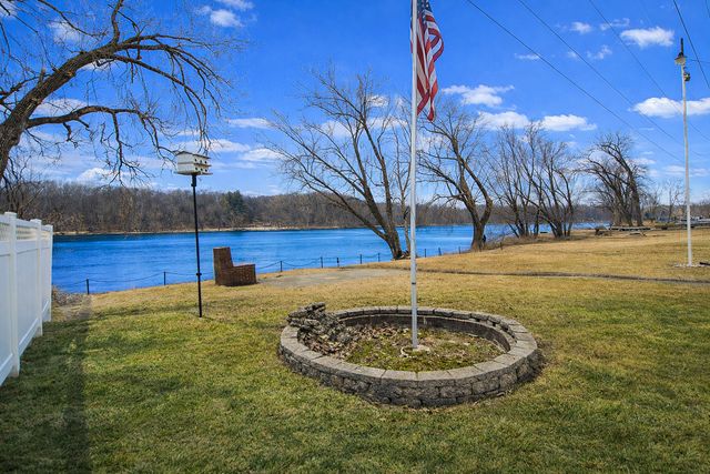 1903 W First Street, Dixon, IL 61021