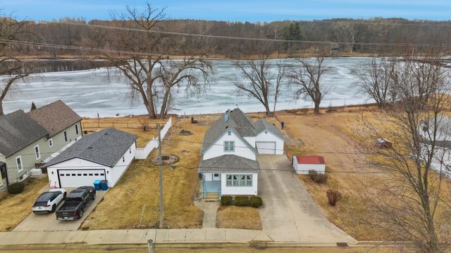 1903 W First Street, Dixon, IL 61021