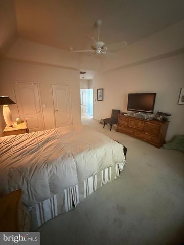 105 LOWELL DR, Marlton, NJ 08053