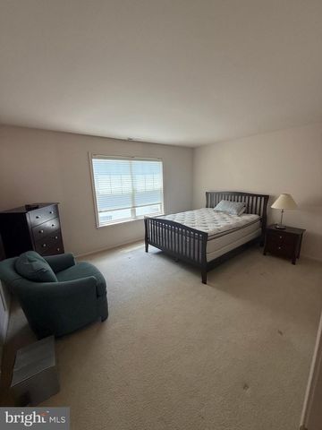 105 LOWELL DR, Marlton, NJ 08053