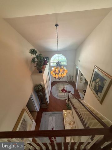 105 LOWELL DR, Marlton, NJ 08053