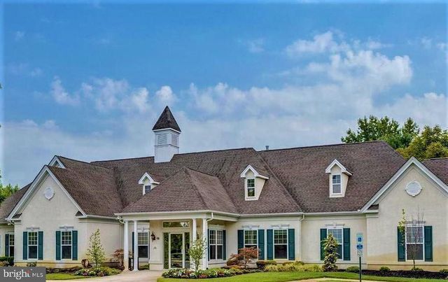 105 LOWELL DR, Marlton, NJ 08053