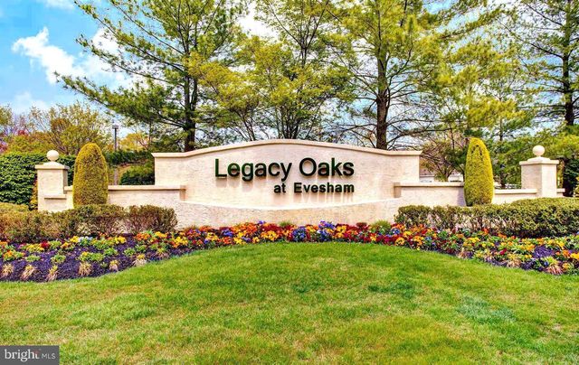 105 LOWELL DR, Marlton, NJ 08053