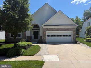 105 LOWELL DR, Marlton, NJ 08053