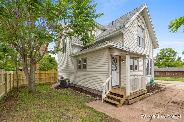 404 S Bridge Street, Belding City, MI 48809
