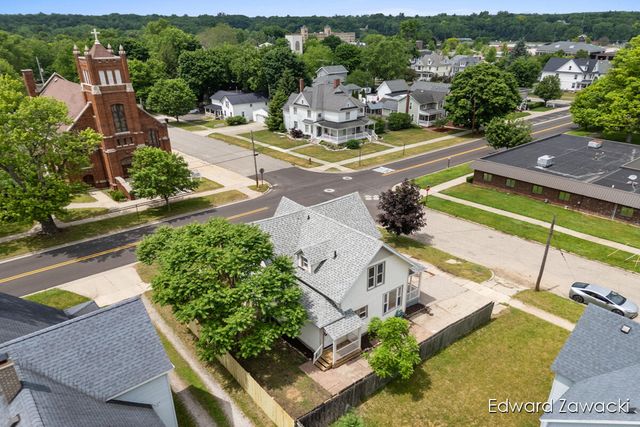 404 S Bridge Street, Belding City, MI 48809