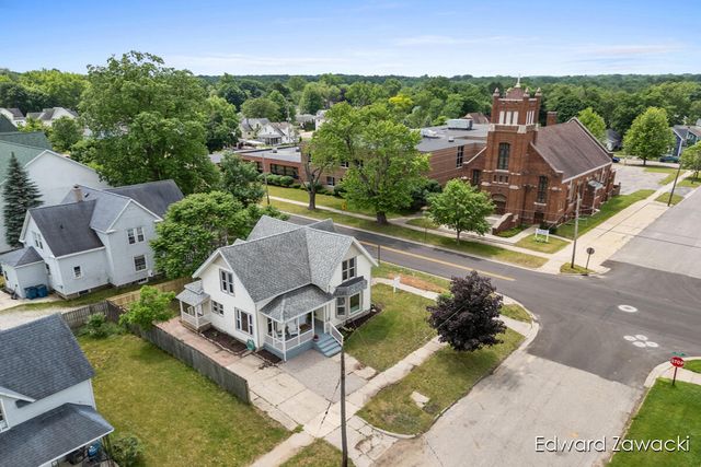 404 S Bridge Street, Belding City, MI 48809