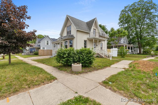 404 S Bridge Street, Belding City, MI 48809