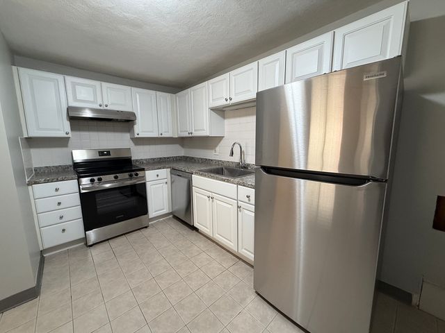 32 Bradford Street 8, Concord, MA 01742
