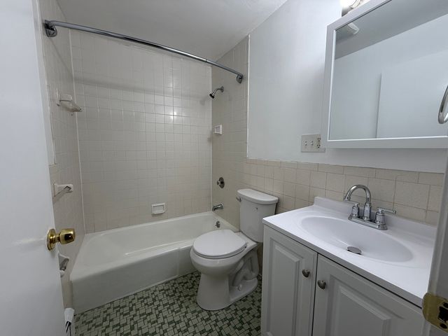 32 Bradford Street 8, Concord, MA 01742