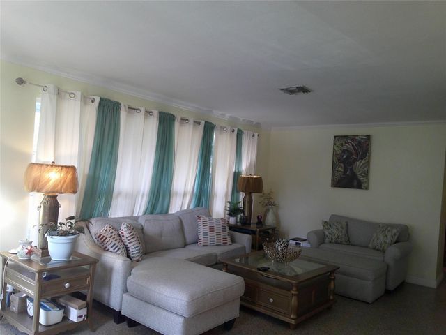 6042 NW 18th Street, Margate, FL 33063