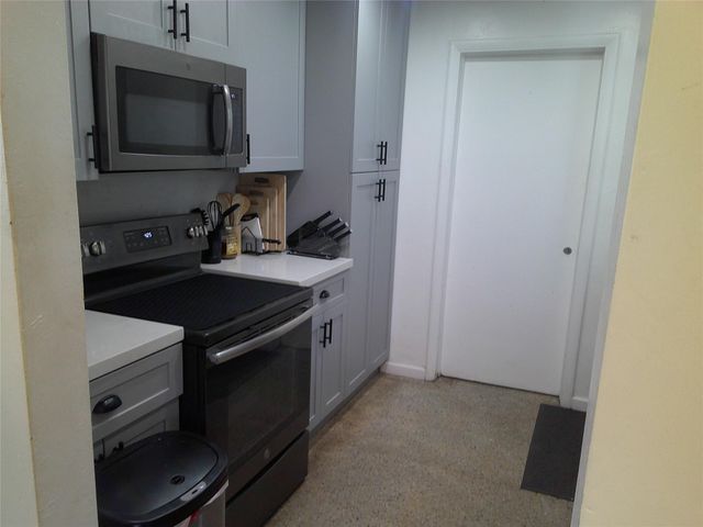 6042 NW 18th Street, Margate, FL 33063