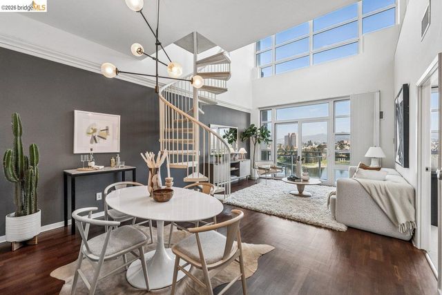 1 Lakeside Dr 911, Oakland, CA 94612