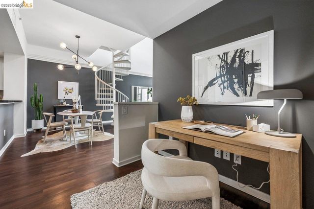 1 Lakeside Dr 911, Oakland, CA 94612