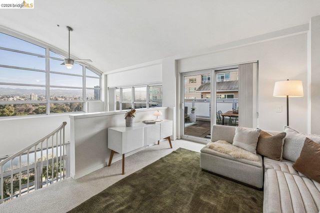 1 Lakeside Dr 911, Oakland, CA 94612