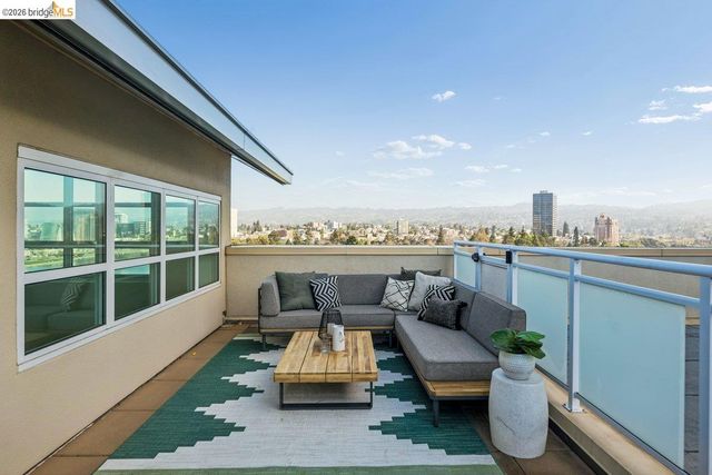 1 Lakeside Dr 911, Oakland, CA 94612