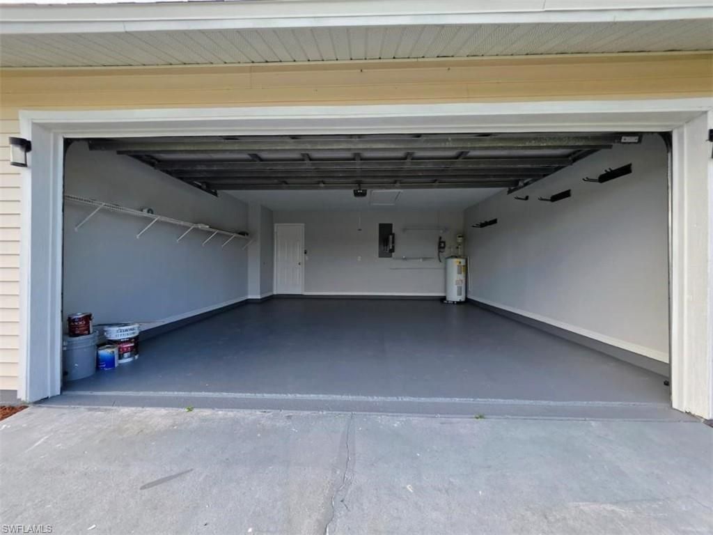Image 3 of property listing at 626 SW 25th TER, Cape Coral, FL 33914
