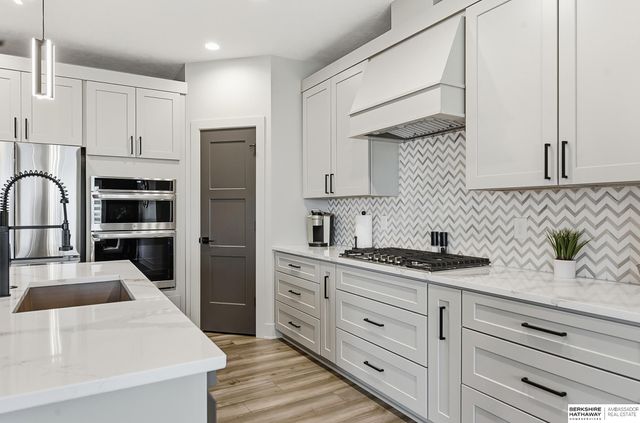 6315 N 207th Street, Elkhorn, NE 68022